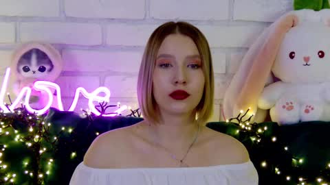 Snapshot of lililinn chatting on March 4, 11:19 am LiliLinn online show from March 4, 11:19 am
