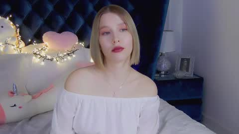 Snapshot of lililinn chatting on March 8, 2:30 pm LiliLinn online show from March 8, 2:30 pm
