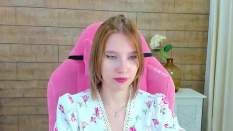 Snapshot of lililinn chatting on September 9, 1:44 pm LiliLinn online show from September 9, 1:44 pm