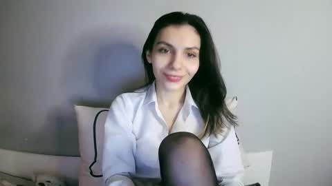 lilirose online show from February 14, 3:47 pm