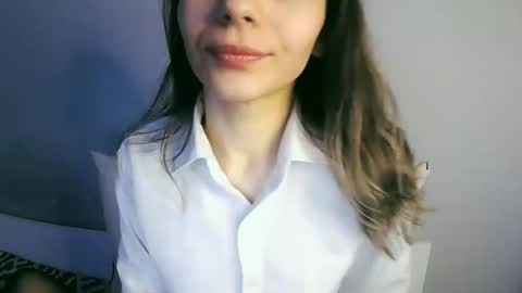 lilirose online show from February 21, 2:59 pm