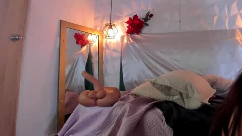 Snapshot of lilith__rosse chatting on February 26, 10:47 pm Lilith Rosse online show from February 26, 10:47 pm