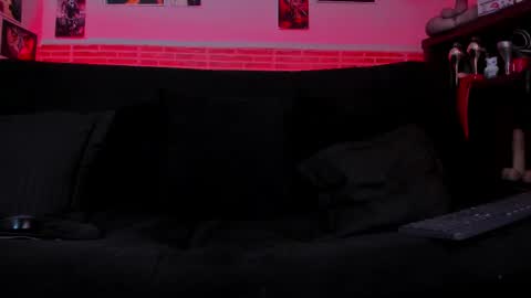 Snapshot of lilith_deveraux_ chatting on September 13, 6:10 pm MISTRESS LILITH online show from September 13, 6:10 pm
