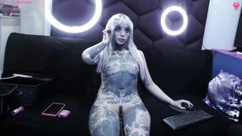 Tifon Mary - Indepent model  online show from February 17, 12:10 am