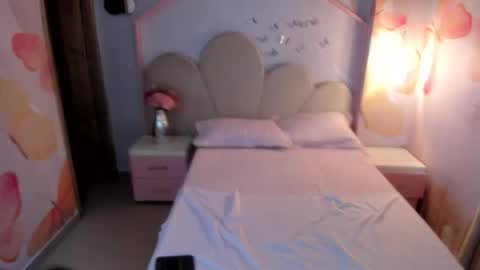Snapshot of lilithsexy__ chatting on September 18, 10:52 am online show from September 18, 10:52 am