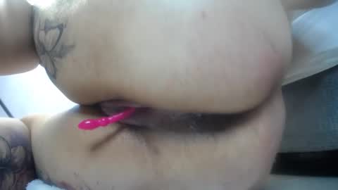 Snapshot of lillebbw_sweet chatting on February 2, 1:19 pm lille online show from February 2, 1:19 pm