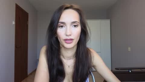 Snapshot of lillian_clark7 chatting on September 19, 10:19 am Lillian online show from September 19, 10:19 am