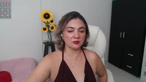 Lilly online show from December 18, 3:15 am