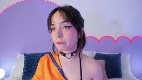 Lilou online show from February 7, 2:47 pm