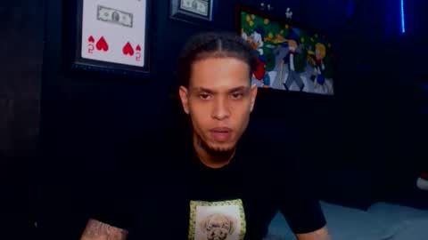 Snapshot of lilray99 chatting on February 20, 7:23 am ONLYFANS online show from February 20, 7:23 am