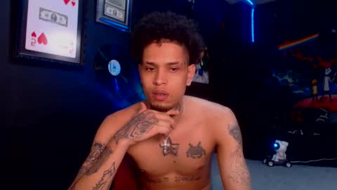Snapshot of lilray99 chatting on March 2, 7:45 pm ONLYFANS online show from March 2, 7:45 pm