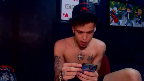 Snapshot of lilray99 chatting on January 16, 4:17 am ONLYFANS online show from January 16, 4:17 am