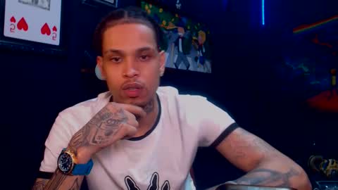 Snapshot of lilray99 chatting on February 17, 7:37 am ONLYFANS online show from February 17, 7:37 am