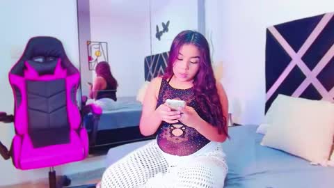 Lily Evans  online show from September 12, 11:45 am