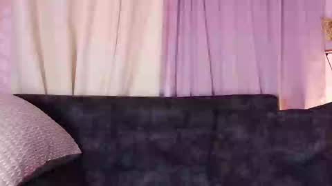 Lily Evans  online show from September 19, 3:05 pm
