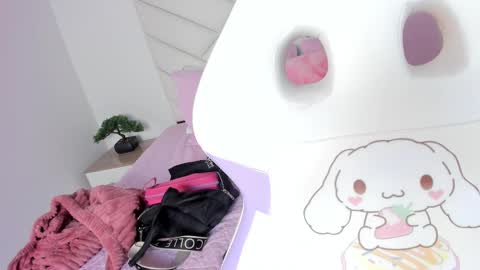 Snapshot of lily_evil chatting on March 12, 5:07 pm online show from March 12, 5:07 pm