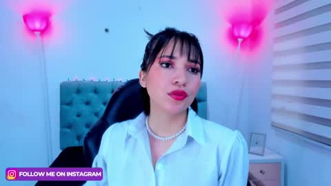  Lina Bedoya  online show from January 28, 11:49 am