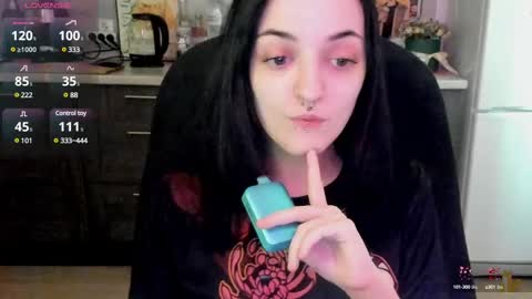 Snapshot of lina_tyaan chatting on February 26, 8:06 am Lina 3 1715622743 online show from February 26, 8:06 am
