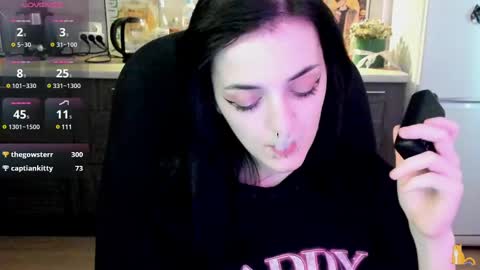 Snapshot of lina_tyaan chatting on March 10, 10:50 am Lina 3 1715622743 online show from March 10, 10:50 am