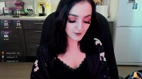 Snapshot of lina_tyaan chatting on September 18, 9:24 am Lina 3 1715622743 online show from September 18, 9:24 am