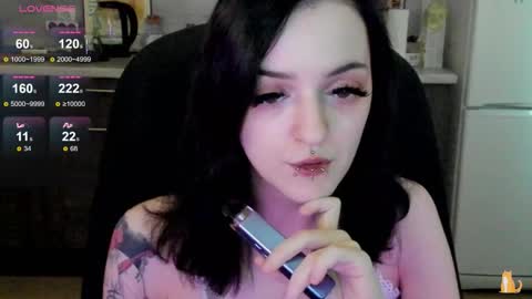 Snapshot of lina_tyaan chatting on September 22, 7:56 am Lina 3 1715622743 online show from September 22, 7:56 am