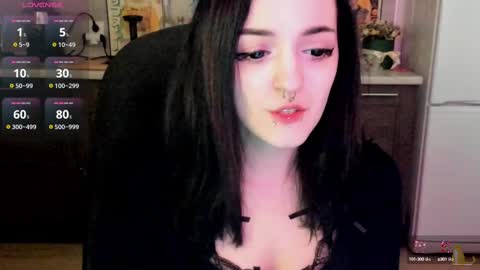 Snapshot of lina_tyaan chatting on February 17, 7:58 am Lina 3 1715622743 online show from February 17, 7:58 am