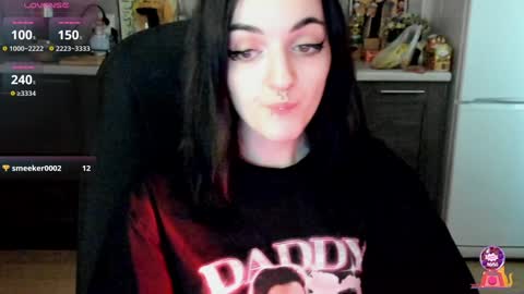 Snapshot of lina_tyaan chatting on February 6, 10:47 am Lina 3 1715622743 online show from February 6, 10:47 am
