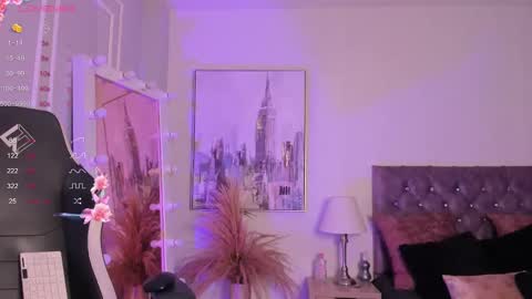 linda_caroline online show from March 6, 2:19 am