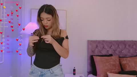 linda_caroline online show from September 14, 8:10 pm
