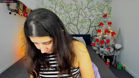 Linda online show from January 2, 7:44 am