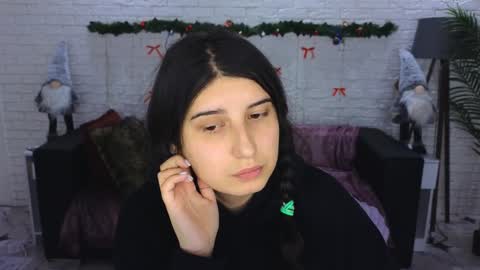 Linda online show from December 14, 8:13 am