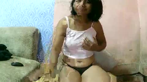 Snapshot of liora_selene chatting on March 11, 7:03 am liora online show from March 11, 7:03 am