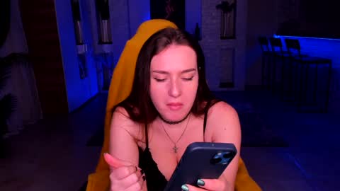 Snapshot of lisa_elfy chatting on February 5, 4:47 pm lisa_elfy online show from February 5, 4:47 pm