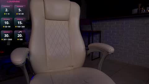 Snapshot of lisa_elfy chatting on September 10, 3:24 pm lisa_elfy online show from September 10, 3:24 pm