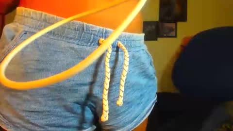 Snapshot of little_africa chatting on March 3, 12:06 pm little_africa online show from March 3, 12:06 pm