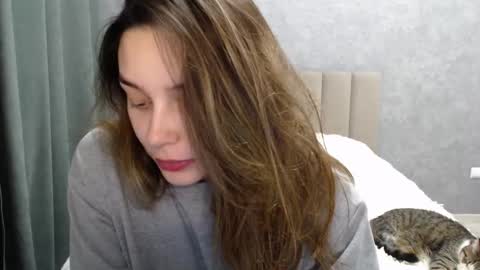Snapshot of little_mia__ chatting on February 4, 7:55 pm Mia Im online every day 1530 PM in New York 2030 PM in London online show from February 4, 7:55 pm