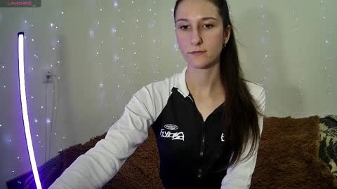 Snapshot of littleahwitch chatting on March 6, 1:46 pm LittleAhWitch online show from March 6, 1:46 pm