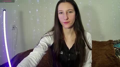 Snapshot of littleahwitch chatting on March 4, 10:46 am LittleAhWitch online show from March 4, 10:46 am