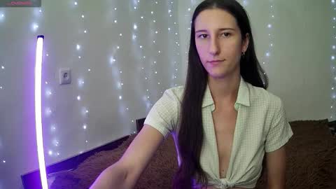 Snapshot of littleahwitch chatting on September 10, 1:34 pm LittleAhWitch online show from September 10, 1:34 pm