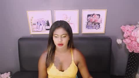 Snapshot of littleindianmilf chatting on January 8, 9:00 am littleindianmilf online show from January 8, 9:00 am