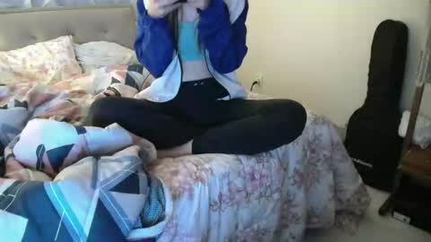 littlejinxxx online show from September 15, 1:40 am