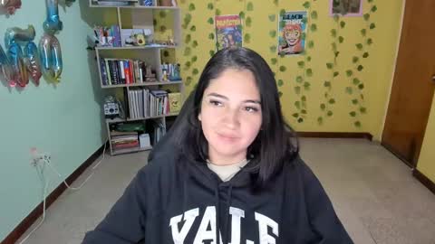 Snapshot of littleprety6969 chatting on January 27, 12:54 am Mia Wednesday to Sunday 730 am to 1030 am Colombian Hour D online show from January 27, 12:54 am