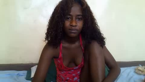 Snapshot of littlesandie chatting on September 19, 7:56 am littlesandie online show from September 19, 7:56 am