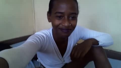 Snapshot of littlesandie chatting on February 10, 11:46 am littlesandie online show from February 10, 11:46 am
