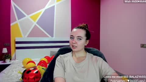 Girl next door online show from February 10, 3:32 pm