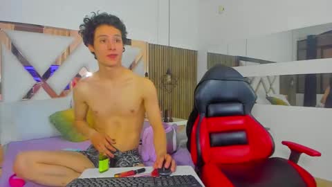 Liz and Dante online show from February 6, 10:43 pm
