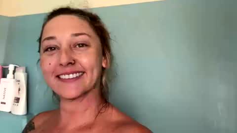 lizzyluxxx5150 online show from September 18, 2:10 pm