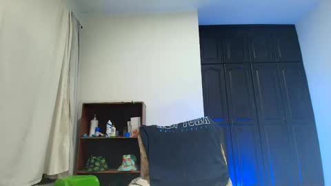 Snapshot of lobo_cockk chatting on January 30, 4:58 am edwin online show from January 30, 4:58 am