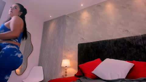 Snapshot of lola__sweet0591 chatting on February 20, 9:55 am Lola Sweet online show from February 20, 9:55 am