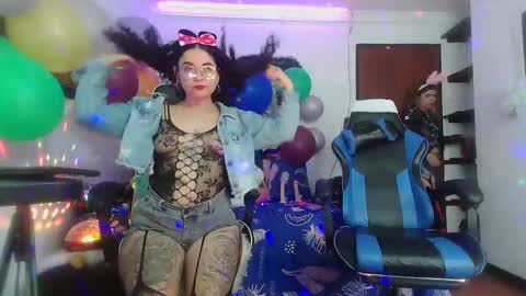 lola_fiery online show from December 30, 5:44 pm